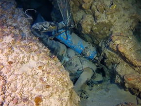 Divers find dead divers in the blue hole